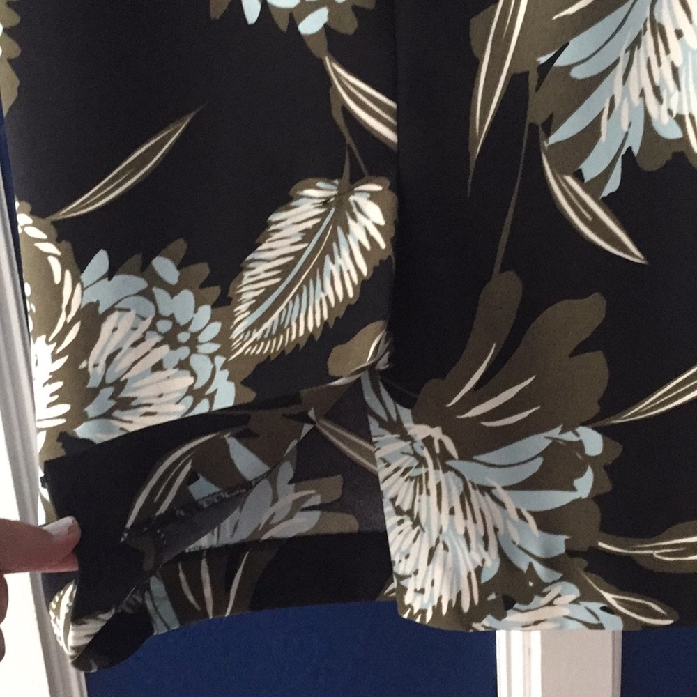 Whowhatwhere 10. Black skirt with green white blue - Picture 5 of 5